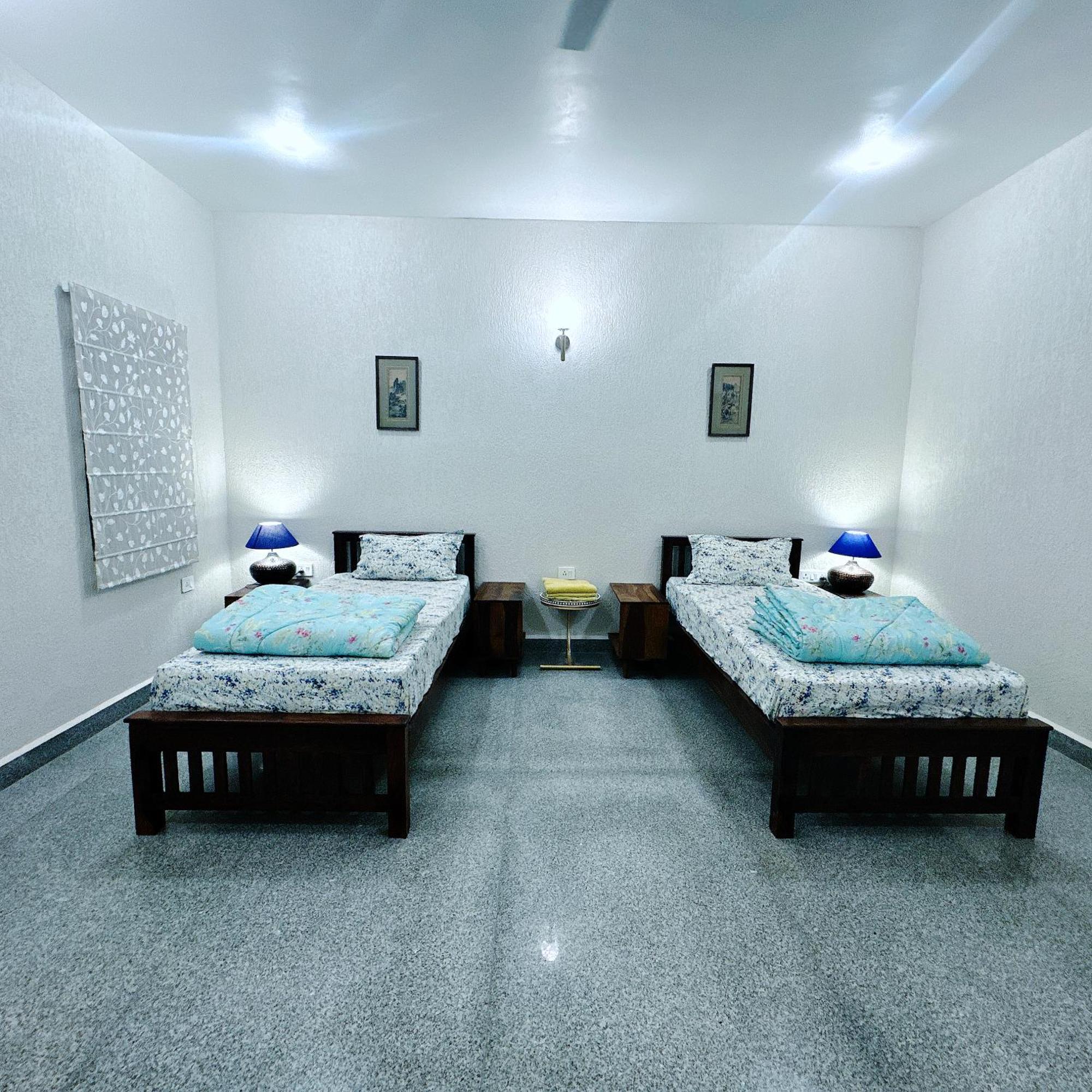 Vraj Vilas Vrindāvan Esterno foto